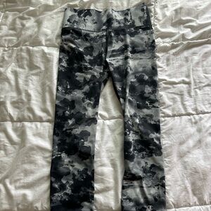 Camo workout leggings